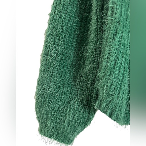 🌸2/$25 Mint Eyelash Green St. Patrick’s Day Turtleneck Sweater Balloon Sleeves - Picture 4 of 5